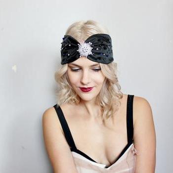1920s black beaded turban and crystal rhinestone brooch