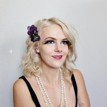 dark purple floral flowers clear hair comb // burlesque // flapper style // floral